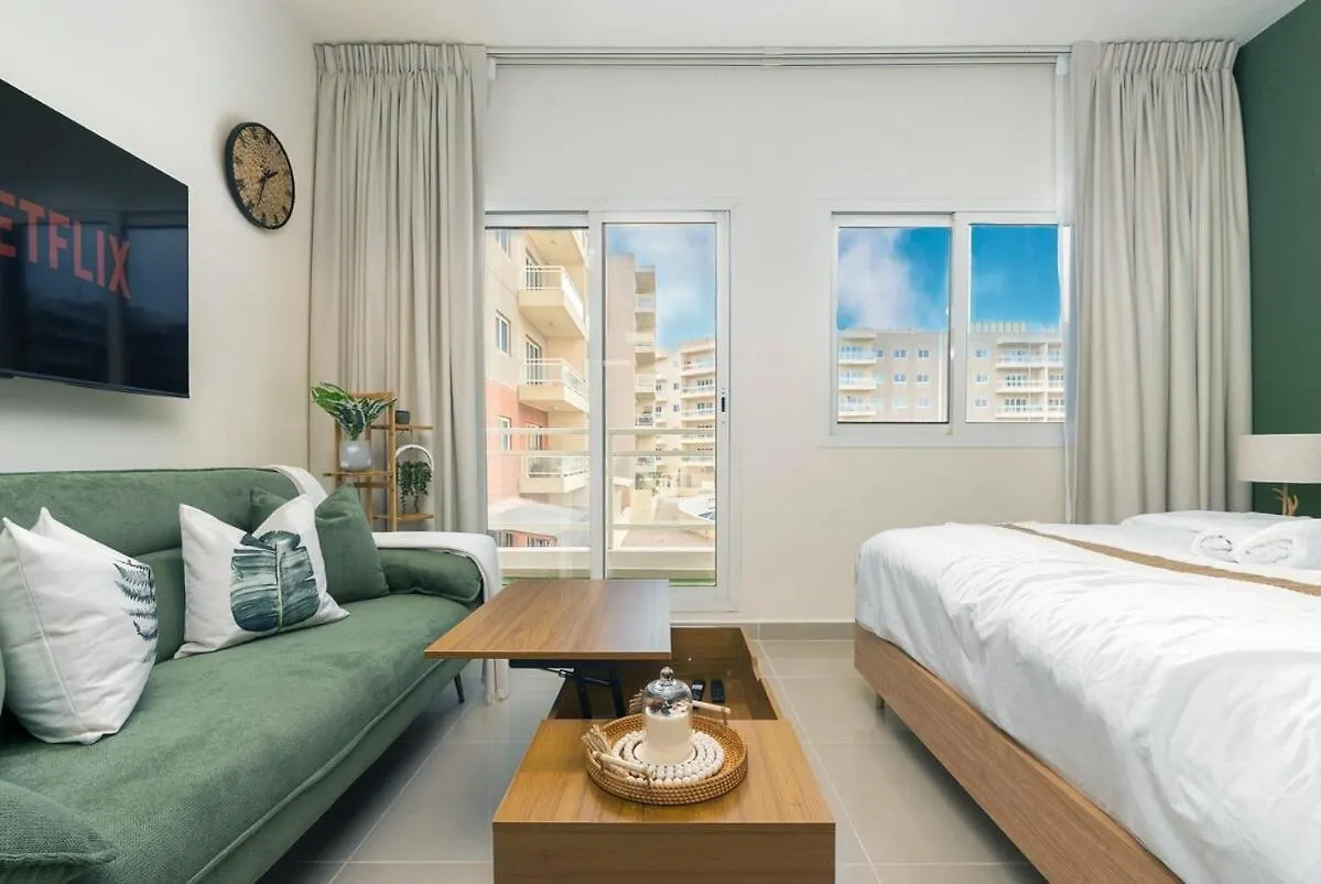 Nature-Themed Stay With 4K Projector Abu Dhabi 0*,  United Arab Emirates