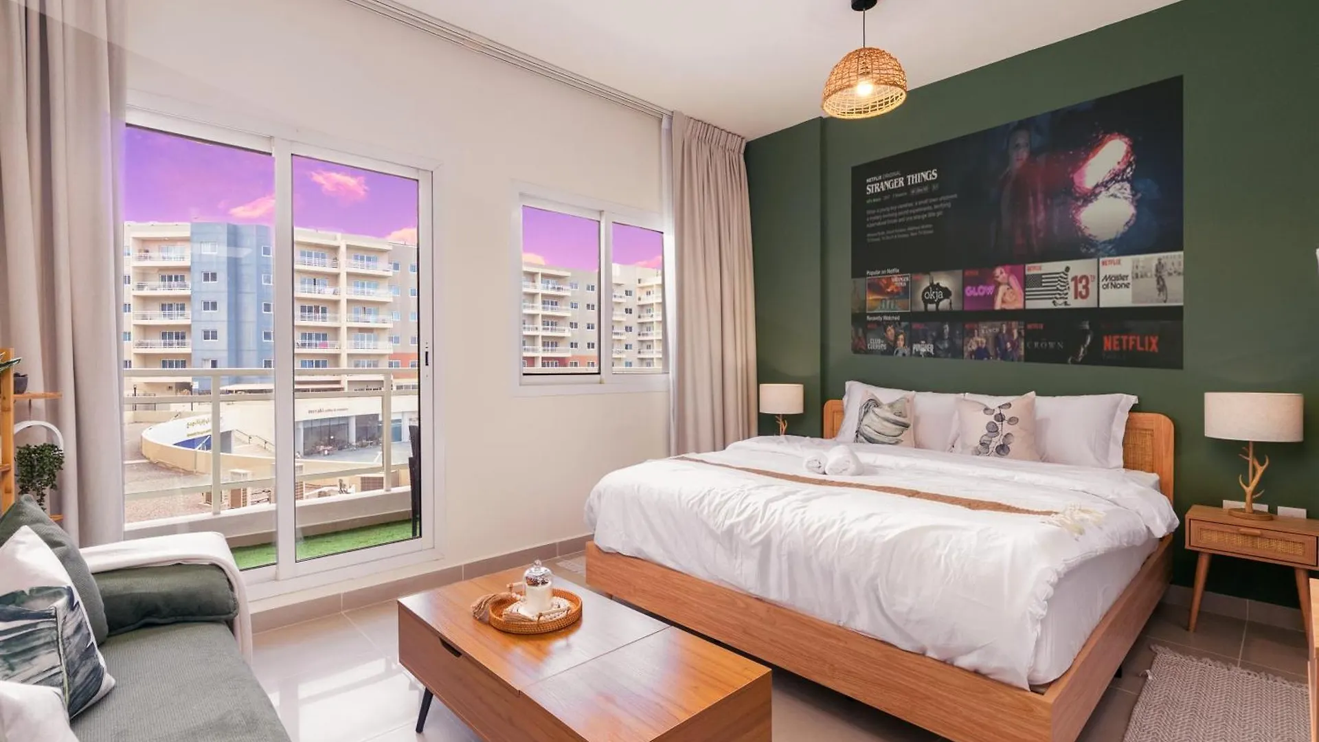Apartment Nature-Themed Stay With 4K Projector Abu Dhabi